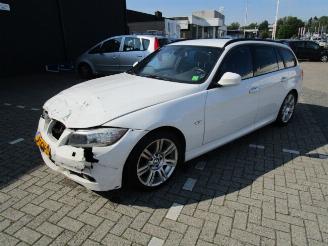 Schade bestelwagen BMW 3-serie 318 D  ( M LINE ) 2012/1