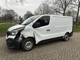 uszkodzony lawety Renault Trafic 1.6 dci t29 l1 2019/6
