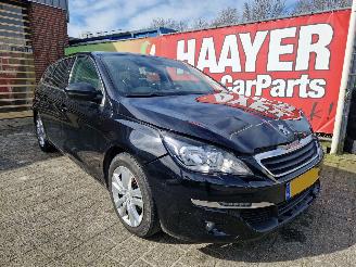 damaged other Peugeot 308 1.6 BlueHDI blue lease pack 2015/5