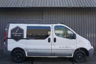damaged commercial vehicles Renault Trafic 2.0 dCi 66kW Airco T29 2011/10