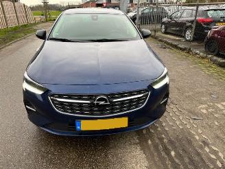 dañado coche sin carnet Opel Insignia cdti 1.5 2020/11