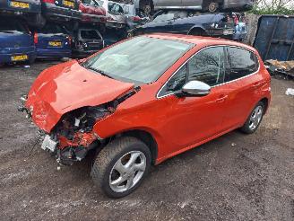 uszkodzony przyczepy kampingowe Peugeot 208  2017/1