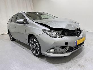 Unfall Kfz Roller Toyota Auris Touring Sports 1.8 Hybrid Lease Pro 2016/11