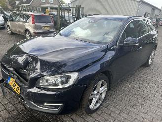 Sloop taxi Volvo V-60 2.4  D5 Twin Engine AWD  Automaat 2018/4