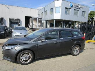 damaged trailers Ford Focus 1.0i 92kW 93000 km 2017/4