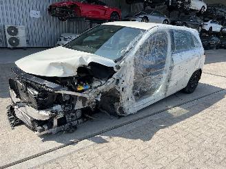 Unfall Kfz Auflieger Mercedes B-klasse B200 Sports Tourer 2017/10