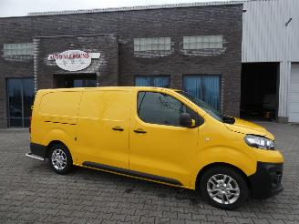 Schade caravan Opel Vivaro-e L3H1 EDITION 50 KWH 2022/6