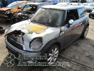 uszkodzony samochody osobowe Mini Mini Mini (R56) Hatchback 1.6 16V Cooper S (N14-B16A) [128kW]  (10-2006/02-=
2010) 2007/5