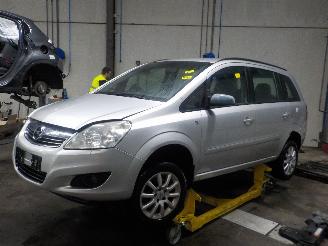 skadebil auto Opel Zafira Zafira (M75) MPV 1.8 16V Ecotec (Z18XER(Euro 4)) [103kW]  (07-2005/04-=
2015) 2008/4