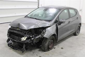 dañado vehículos comerciales Ford Fiesta  2019/2
