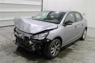 dañado caravana Opel Corsa  2020/12