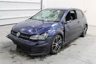 Unfall Kfz Van Volkswagen Golf  2014/9