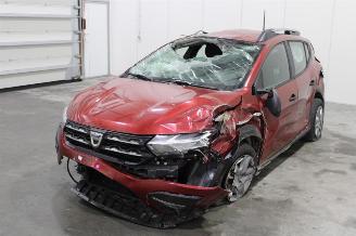 damaged passenger cars Dacia Sandero  2022/2