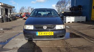 damaged commercial vehicles Volkswagen Polo Polo (6N1) Hatchback 1.6i 75 (AEE) [55kW]  (10-1994/10-1999) 1998/2